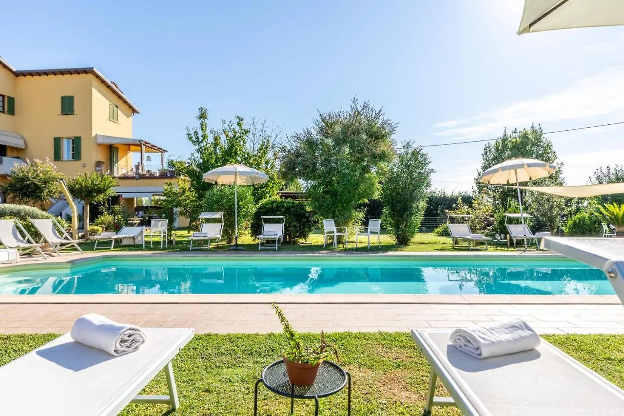 Villa Gabriella Apartments Lucca Italy