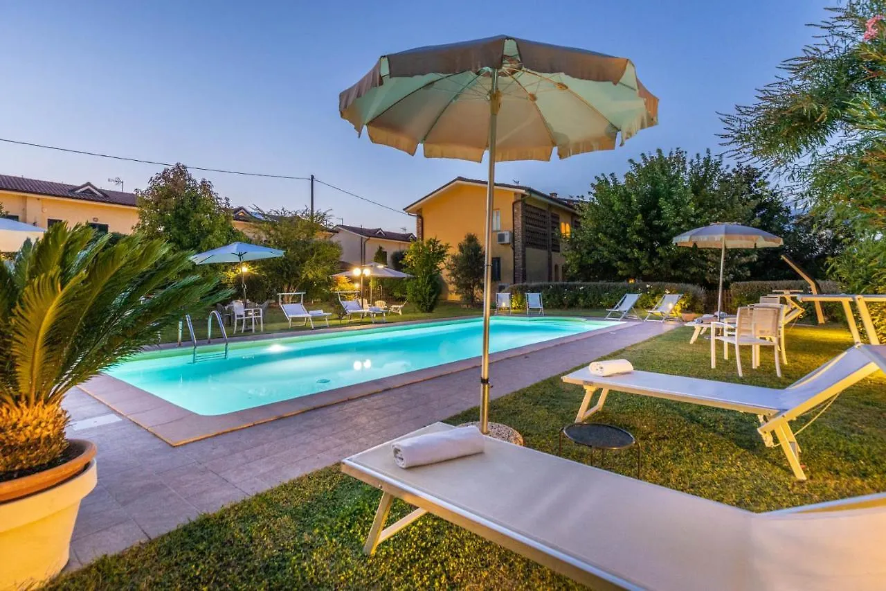 Villa Gabriella Apartments Lucca Italy