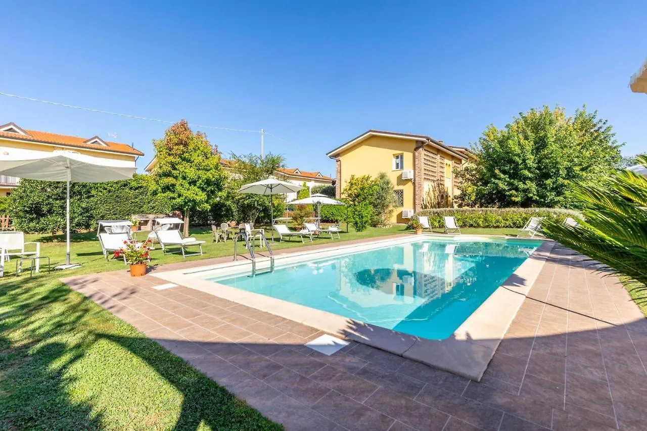 Villa Gabriella Apartments Lucca Italy